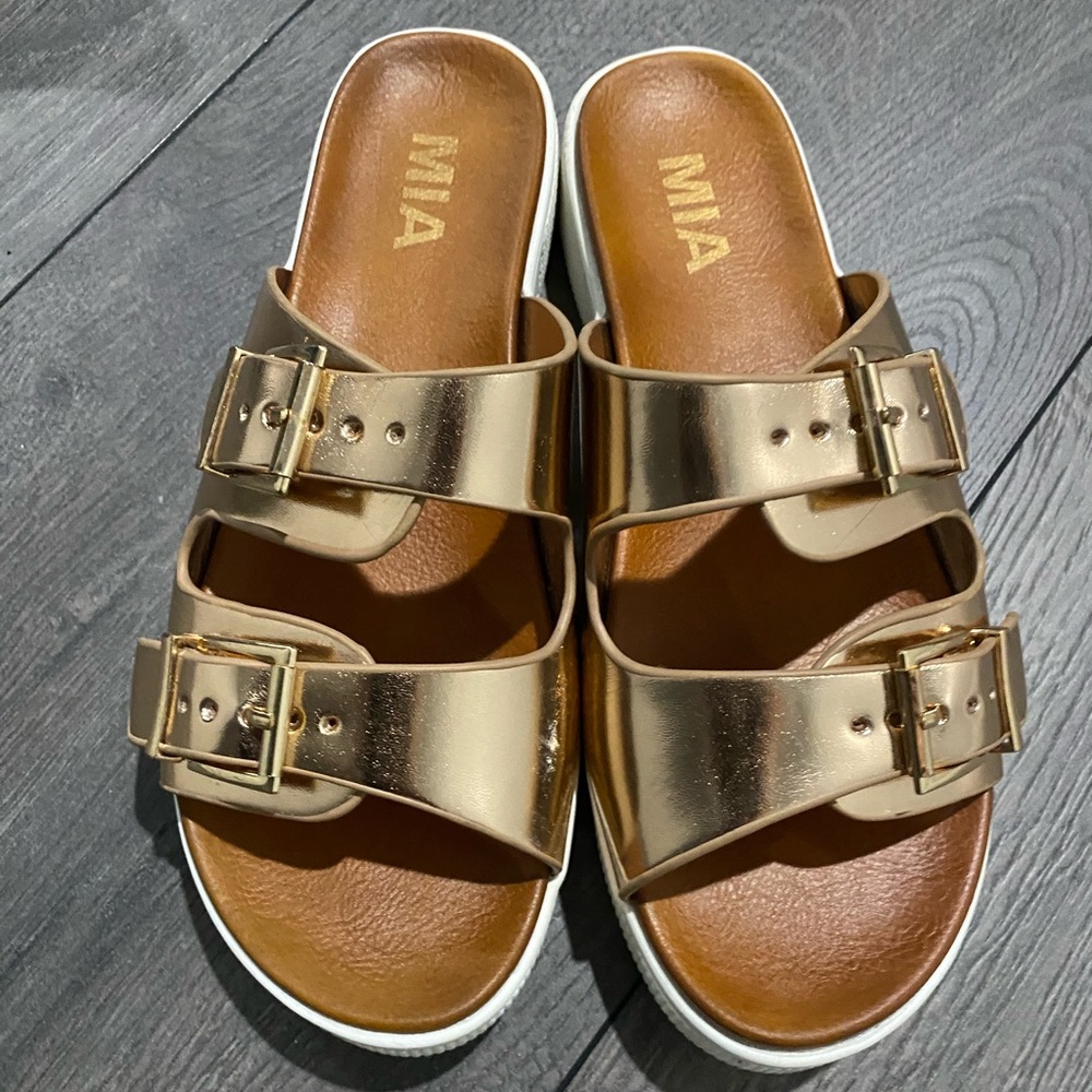 Mia rose gold platform sandals sz 8